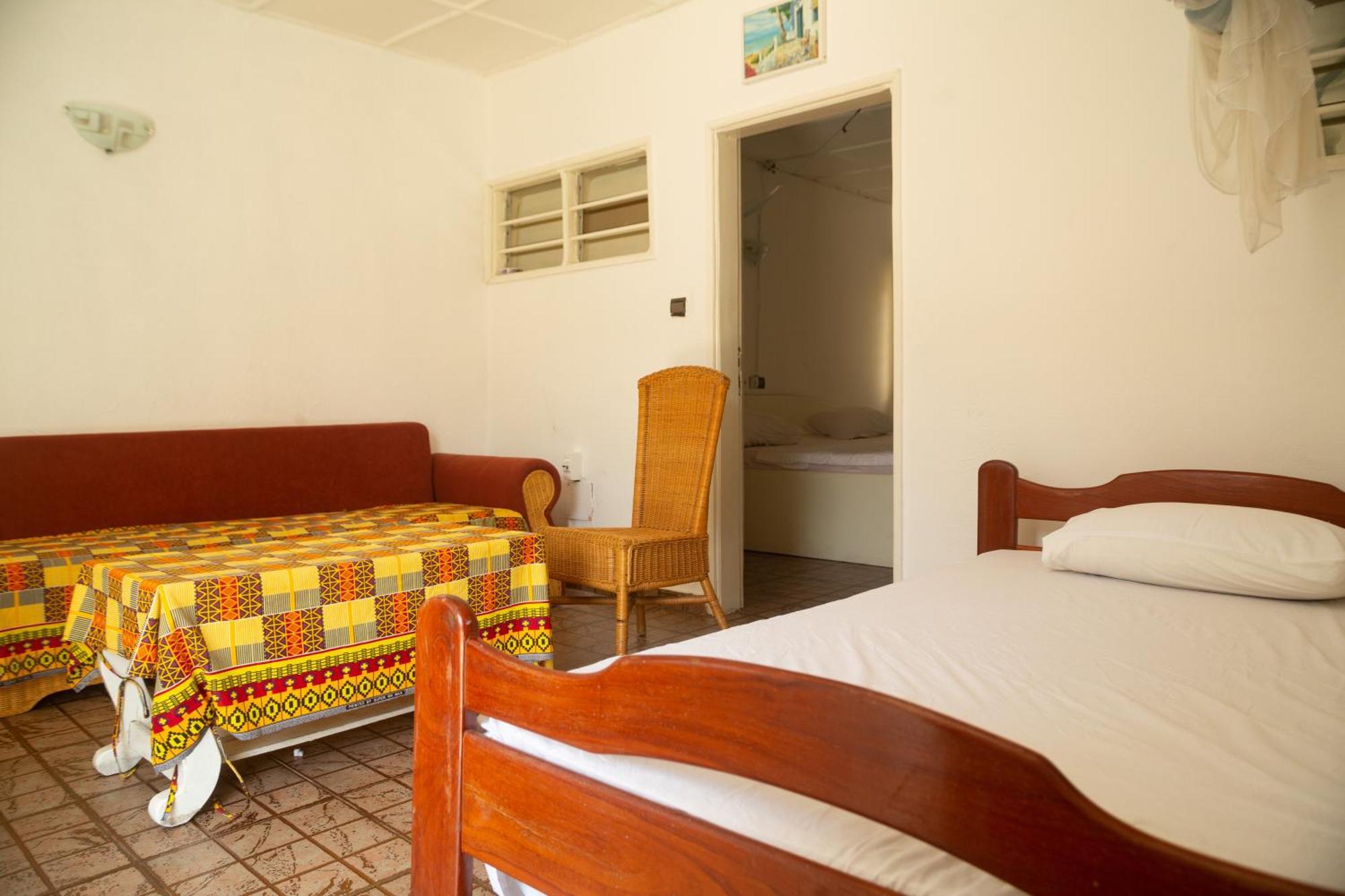Tahiti Hotel Cotonou Exterior foto